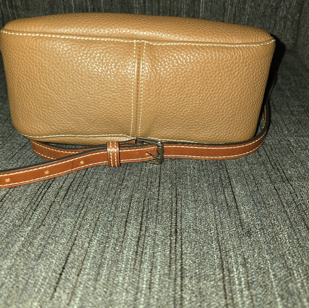 Dooney and Bourke Crossbody Bag - Picture 3 of 6